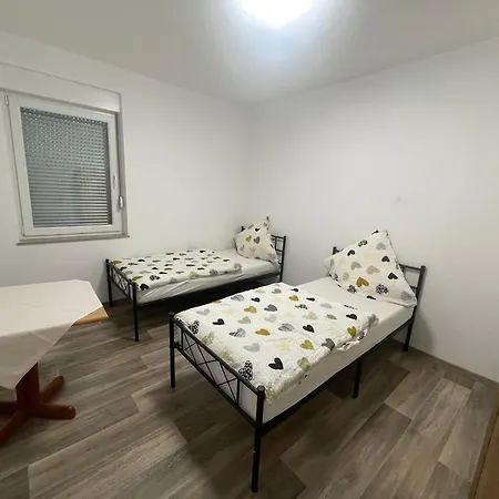 Charming Two Bed ゲストハウス *