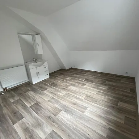 Charming Two Bed ゲストハウス